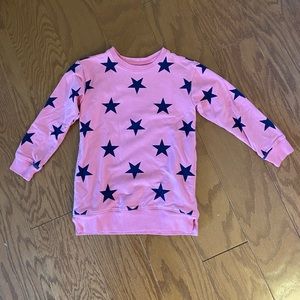 Primary pink sweatshirt with blue stars, size 4-5